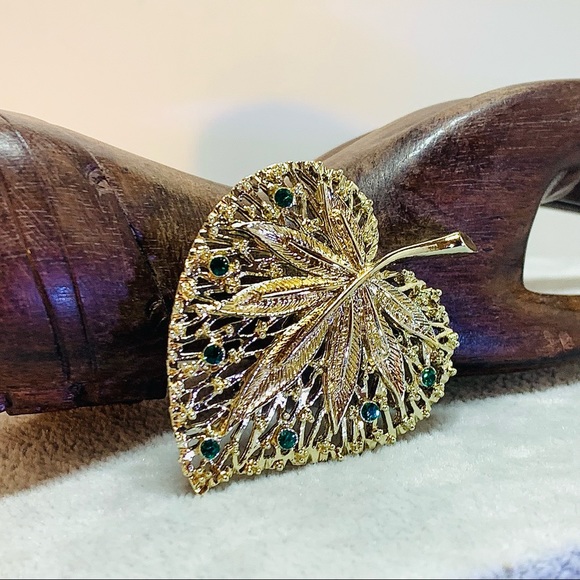 Vintage Leaf Rhinestone Brooch - Picture 2 of 6